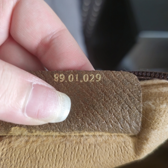 SOLD // Autgentic Gucci clutches - Picture 9 of 10